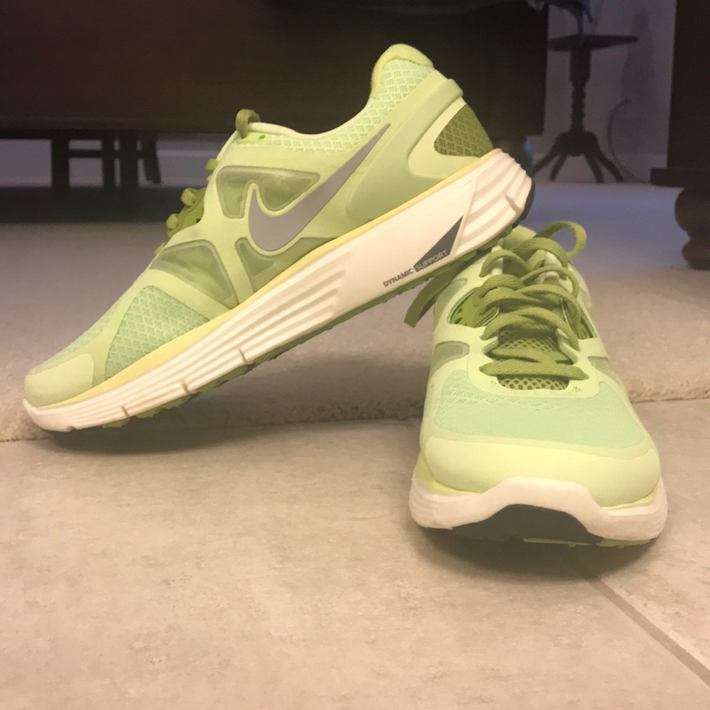 ⬇️$ NIKE LUNARGLIDE 3